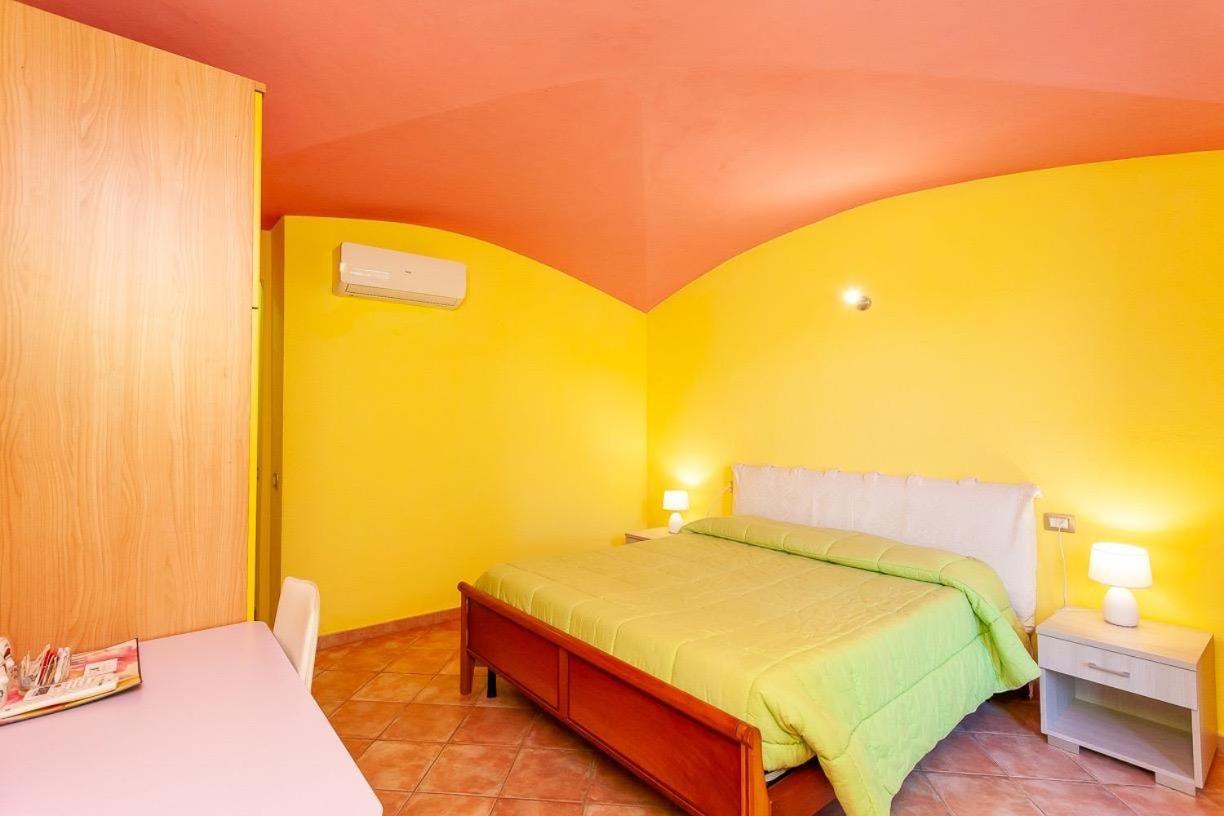 סאן תאודורו B&B Pettirosso Garden מראה חיצוני תמונה